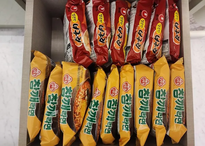 Gasthuis Oreum Myeongdong - Female Only